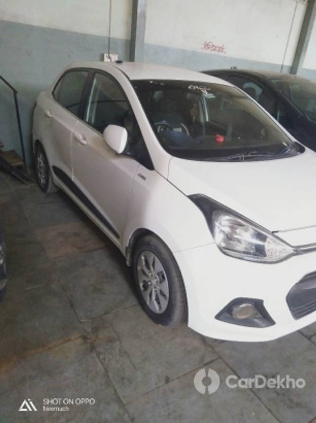 https://stimg2.cardekho.com/images/usedcarimages/large/2-2023/3609778/IMG20221021144414[1].jpg?imwidth=6401